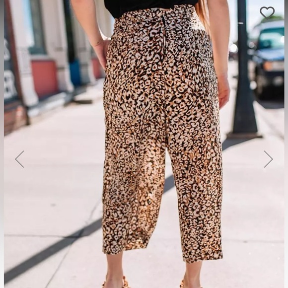 JUNE & HUDSON Leopard Wide Leg Pants From Buckle ultra Hi-Rise Size Medium - Picture 2 of 9